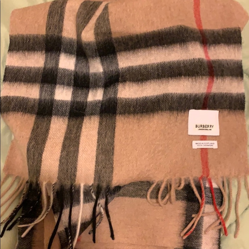 Burberry London Unisex Giant Icon cashmere scarf